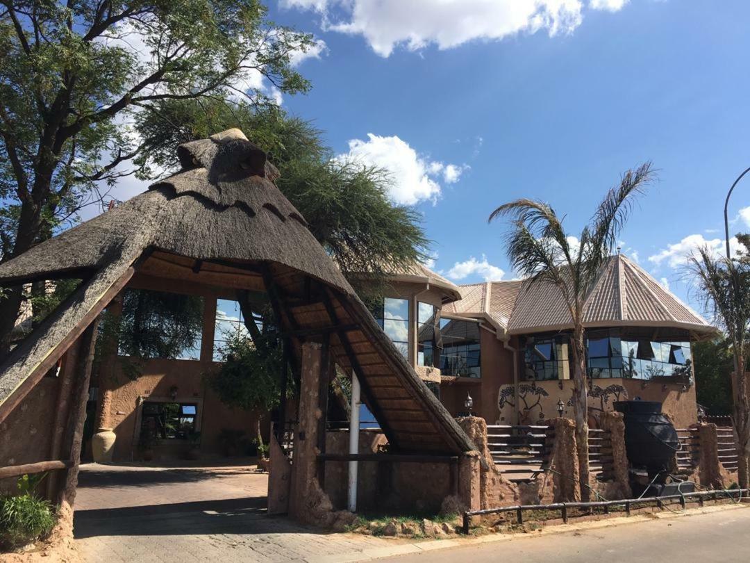 African Home Hotel Gaborone Exteriör bild