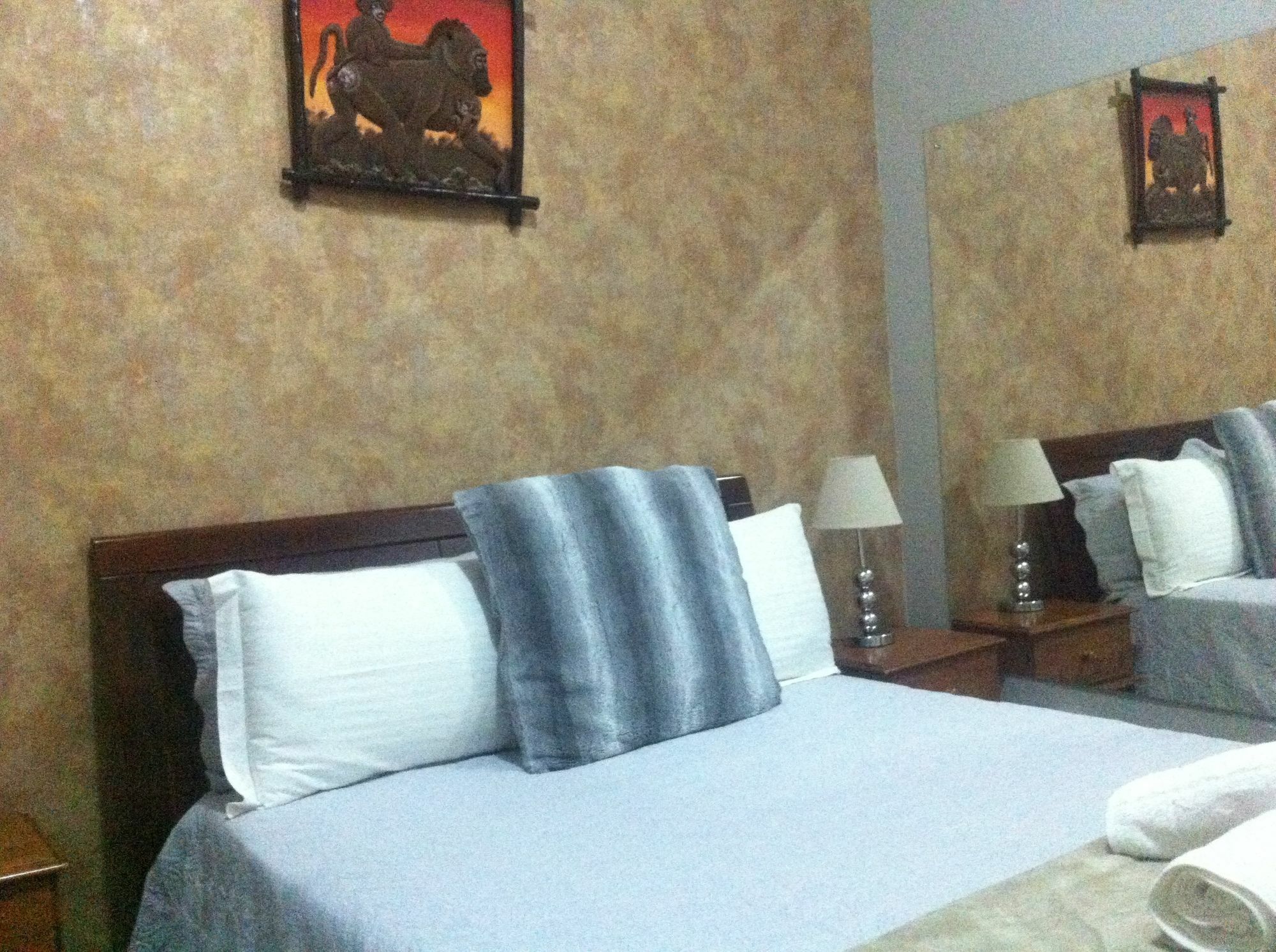 African Home Hotel Gaborone Exteriör bild
